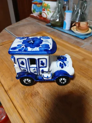 Porta monete in ceramica blu e bianca