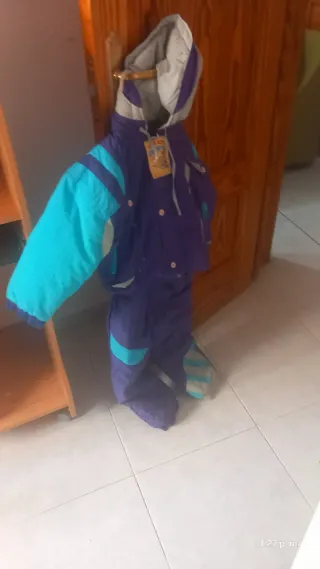 Traje de esquí infantil
