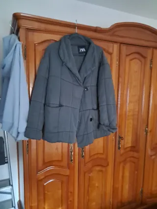 Parka acolchada Zara Talla M