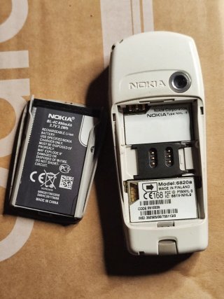 Nokia 6820a Móvil Teclado Completo