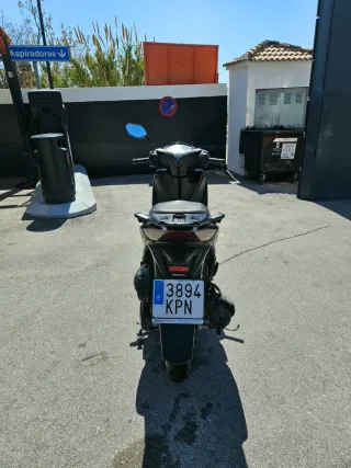 Honda SH 125i 2018 Negra mate Recien pintada