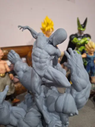 Figura Resina 3D Spiderman vs Hulk