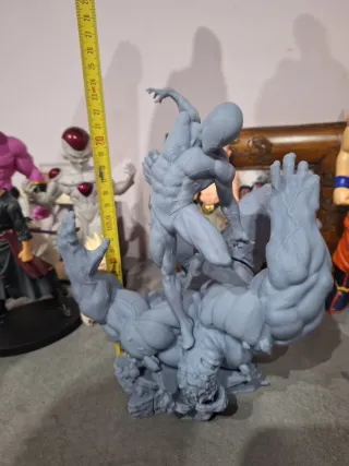 Figura Resina 3D Spiderman vs Hulk