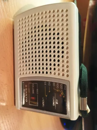 Radio Sanyo RP 1270 Beige