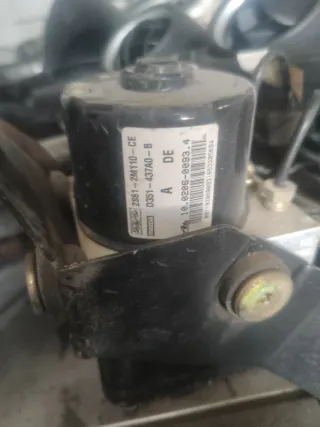 Módulo ABS Ford Fiesta 2S61-2M110-CE
