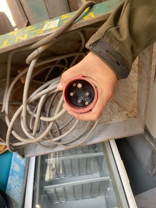 Peladora de almendras industrial