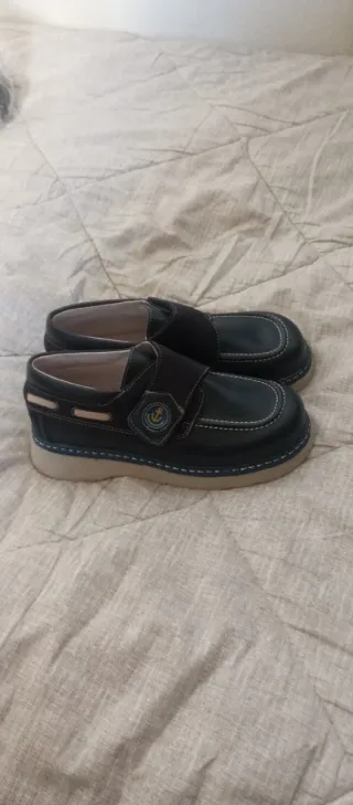 Zapatos niño velcro talla 33