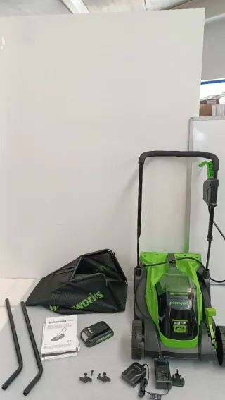 Cortacésped Greenworks 24V W31Y6064