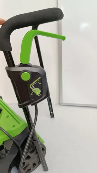 Cortacésped Greenworks 24V W31Y6064
