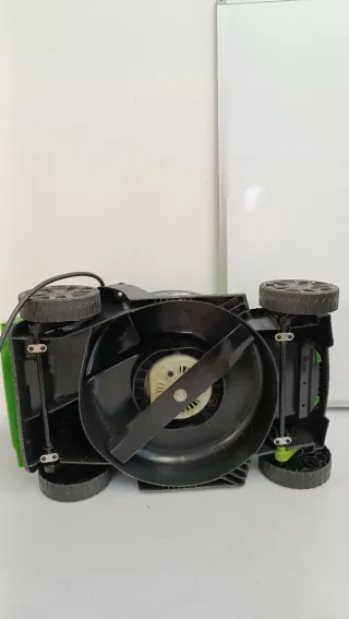Cortacésped Greenworks 24V W31Y6064