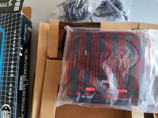 Consola Sega Mega Drive II con caja