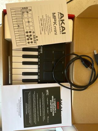 Akai MPK mini Controlador MIDI