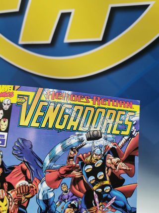 Los Vengadores. Tomo 1. Marvel. Comics Forum. Editorial Planeta.