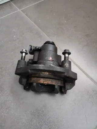 (000359)Pinza Freno Trasera Yamaha Tmax