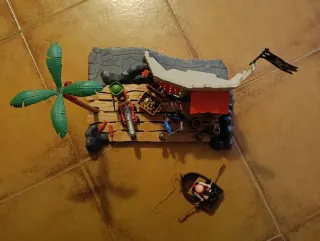Taberna Pirata Playmobil con Barco y Figuras