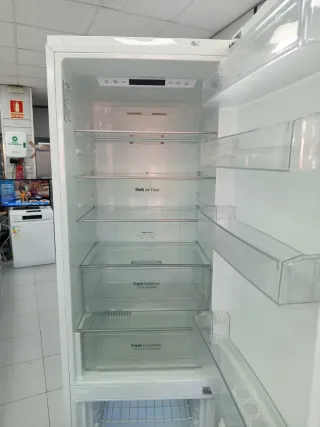 Nevera LG 2m x 60cm