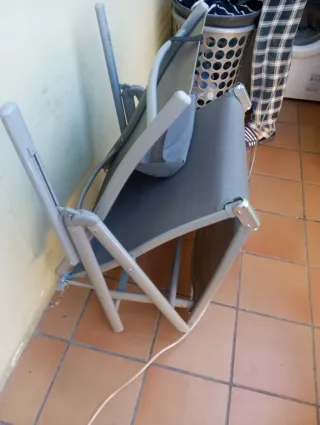 Tumbona plegable gris