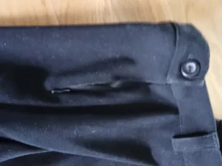 Pantalón negro piel melocotón