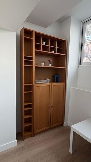 Armario estantería alto de madera (gran capacidad)