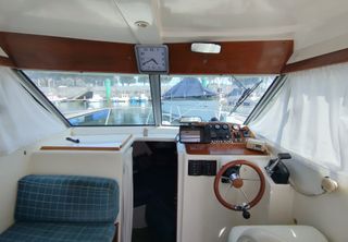 Barco Altair 8 con motor Volvo