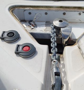 Barco Altair 8 con motor Volvo