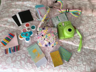 Cámara Fujifilm Instax Mini 9