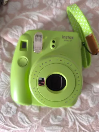 Cámara Fujifilm Instax Mini 9