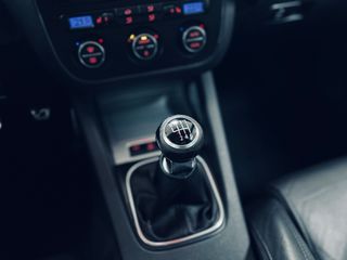 Volkswagen Golf R32
