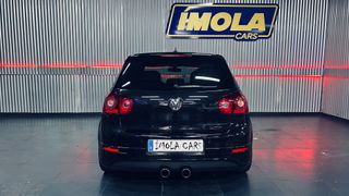 Volkswagen Golf R32
