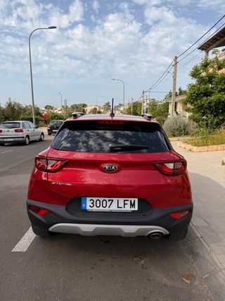 KIA STONIC 2020 85000KM IMPECABLE!!!!