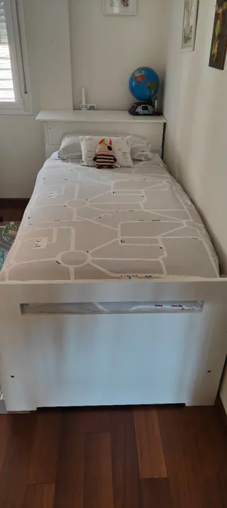 Cama infantil con nido con 2 cajones