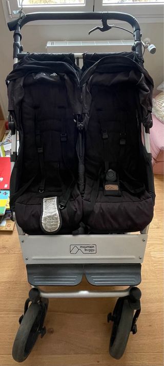 Mountain Buggy Carrito Gemelar Negro