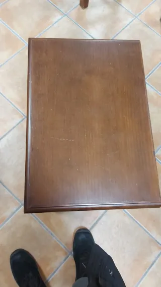 Cómoda de madera con 3 cajones