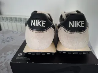 Nike LD 1000 T45 Beige/Negro Nuevas