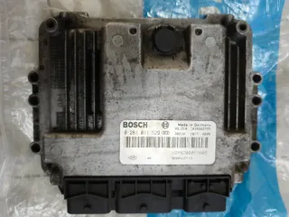 Centralita ECU Renault Trafic Vivaro Primastar