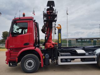 Mercedes AROCS 26 45-CAMIONES GANCHO+GRUA