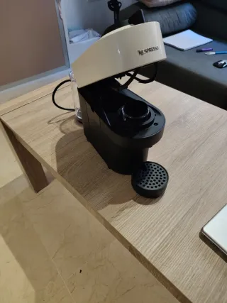 Cafetera Nespresso Vertuo Pop