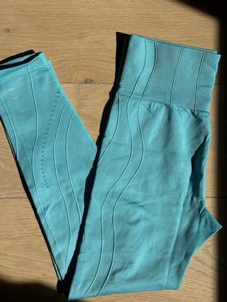 Conjunto Deportivo Born Living Yoga Talla S