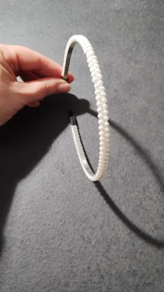 Cerchietto per capelli con perle