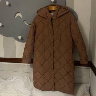 Abrigo acolchado Mango rosa