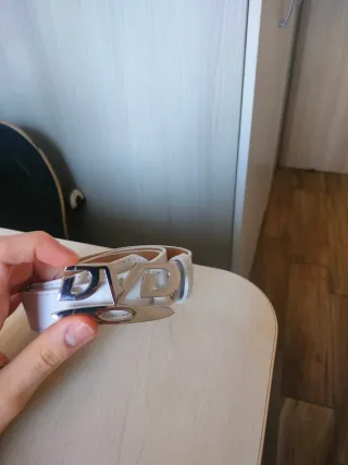 Cintura bianca ecopelle fibbia DVD Y2K