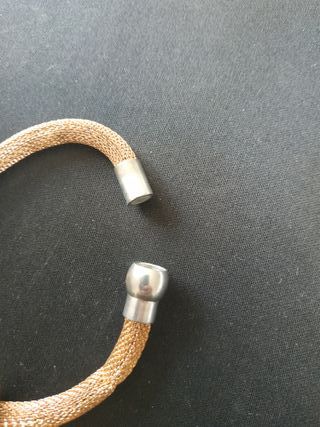 Bracciale Maglia Mesh con Charms e Chiusura Magnet