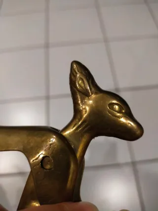 Schiaccianoci vintage a forma di scoiattolo