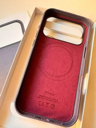 Funda iPhone 17 Pro Texturizada