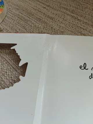 El Monstruo de Colores, un libro pop-up