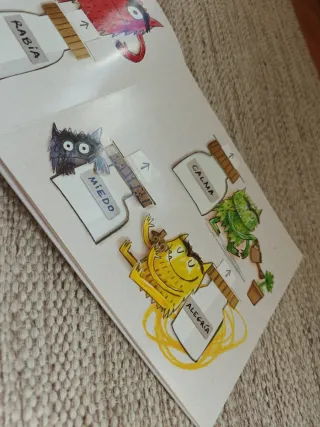 El Monstruo de Colores, un libro pop-up