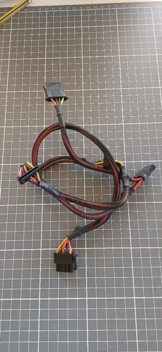 Cables SATA y PCI-e Be Quiet!