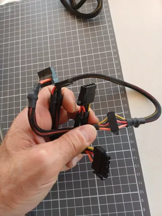 Cables SATA y PCI-e Be Quiet!