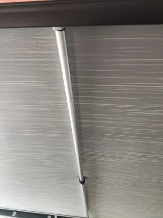 Barra Thule G2 central o lateral toldo antiviento