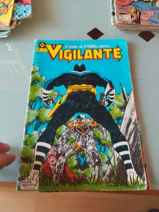 El poder de Cyborg contra Vigilante
